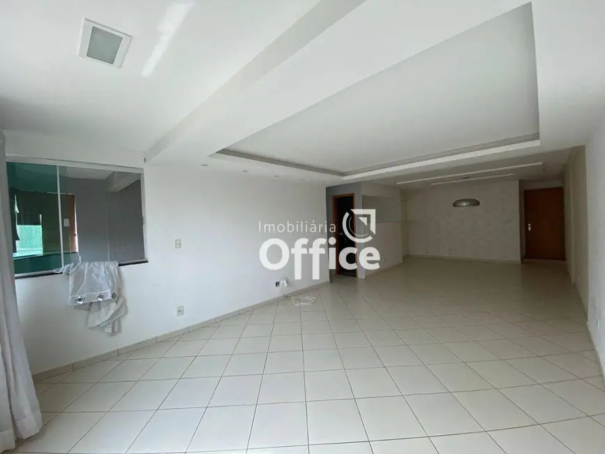 Foto 2 de Apartamento com 4 quartos à venda, 144m2 em Maracanã, Anapolis - GO
