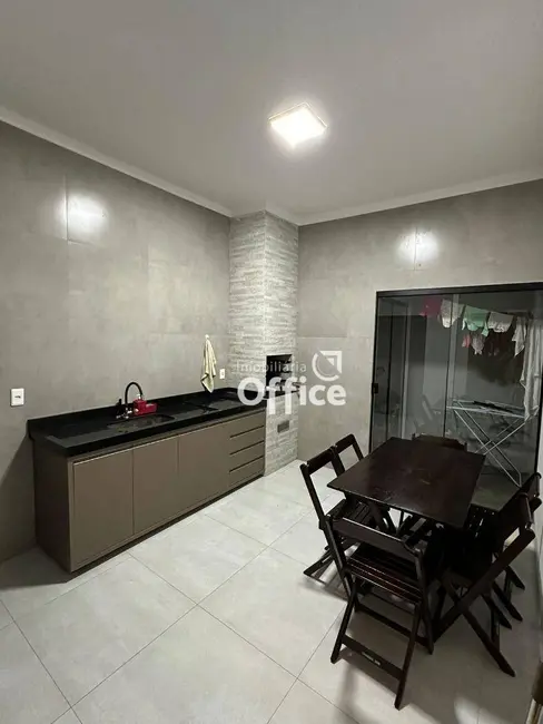 Casa com 3 quartos à venda, 200m2 em Residencial Flor do Cerrado, Anapolis - GO - imagem 5 Foto 5 de Casa com 3 quartos à venda, 200m2 em Residencial Flor do Cerrado, Anapolis - GO