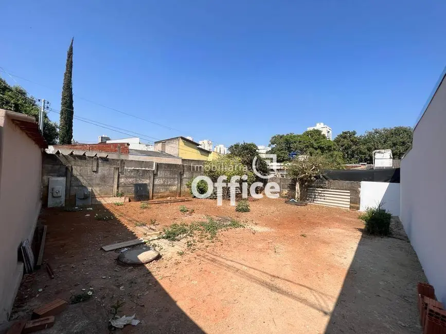 Foto 8 de Casa com 1 quarto para alugar, 300m2 em Jundiaí, Anapolis - GO
