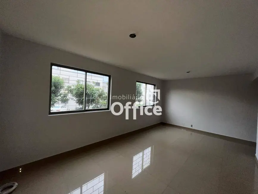 Foto 2 de Apartamento com 2 quartos à venda, 80m2 em Conjunto Villa Verde, Anapolis - GO