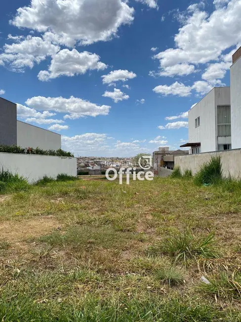 Foto 1 de Terreno / Lote à venda, 420m2 em Condomínio Residencial Belas Artes, Anapolis - GO