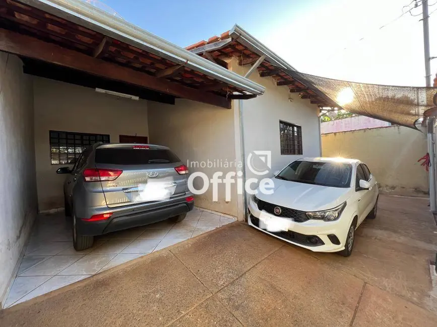 Foto 1 de Casa com 3 quartos à venda, 300m2 em Parque Residencial das Flores, Anapolis - GO