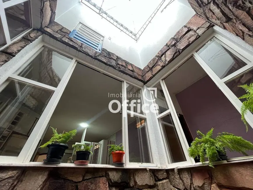 Casa com 3 quartos à venda, 300m2 em Jardim Ana Paula, Anapolis - GO - imagem 9 Foto 9 de Casa com 3 quartos à venda, 300m2 em Jardim Ana Paula, Anapolis - GO