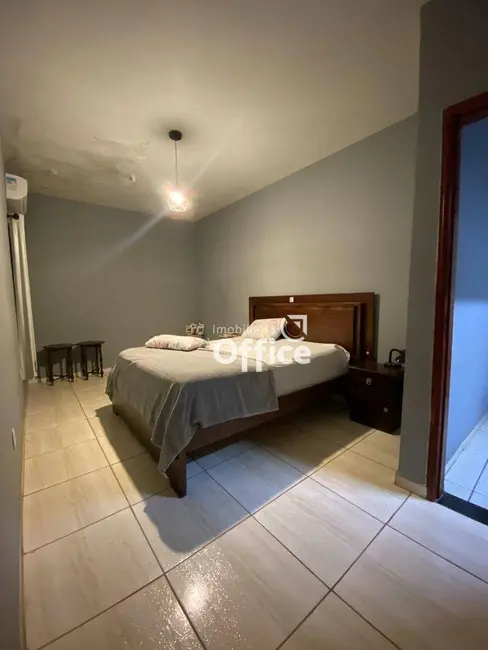 Foto 3 de Casa com 2 quartos à venda, 357m2 em Vila Brasil, Anapolis - GO
