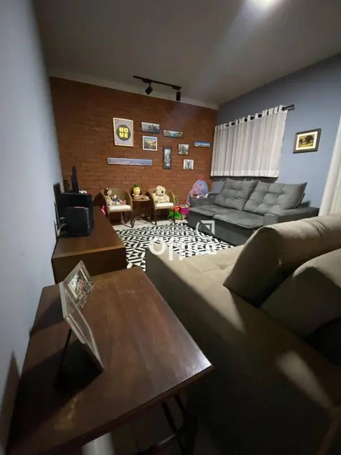 Foto 9 de Casa com 2 quartos à venda, 357m2 em Vila Brasil, Anapolis - GO