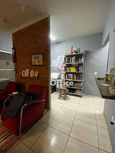 Foto 7 de Casa com 2 quartos à venda, 357m2 em Vila Brasil, Anapolis - GO