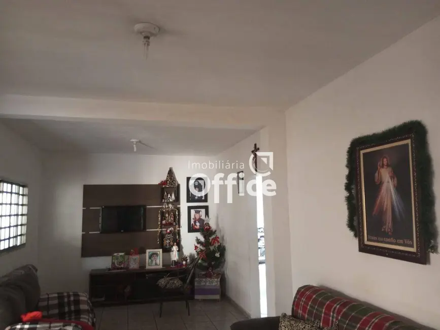 Foto 4 de Casa com 3 quartos à venda, 408m2 em Boa Vista, Anapolis - GO