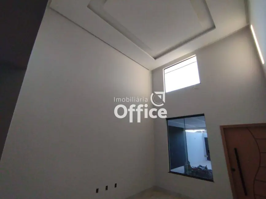 Casa com 3 quartos à venda, 215m2 em Residencial Tangará, Anapolis - GO - imagem 4 Foto 4 de Casa com 3 quartos à venda, 215m2 em Residencial Tangará, Anapolis - GO