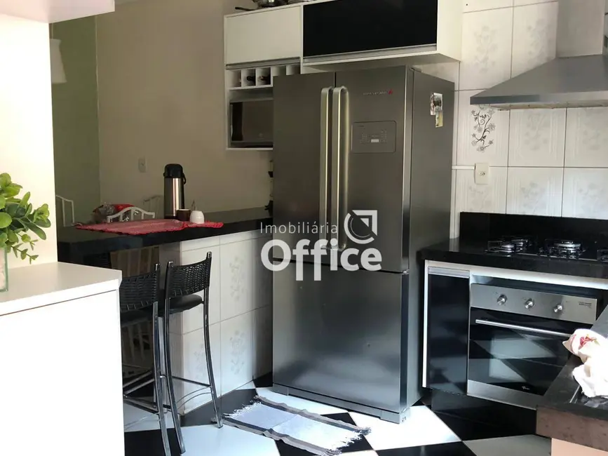 Foto 6 de Casa com 4 quartos à venda, 360m2 em Jardim Europa, Anapolis - GO