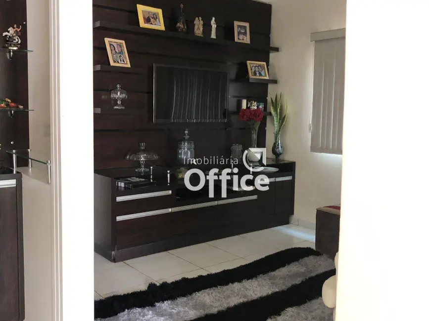 Foto 5 de Casa com 4 quartos à venda, 360m2 em Jardim Europa, Anapolis - GO