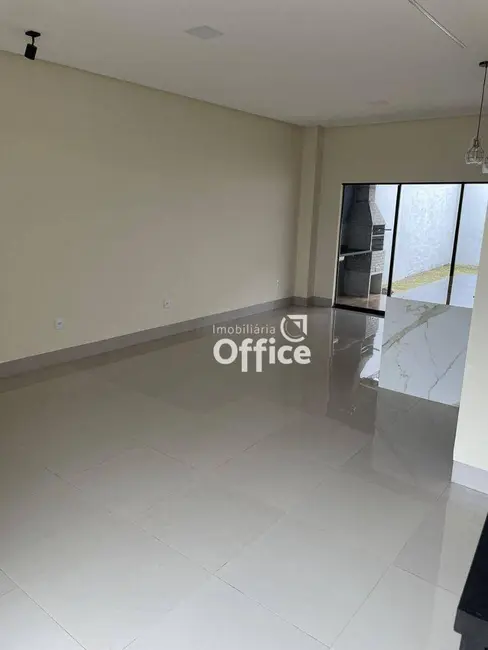 Foto 2 de Sobrado com 3 quartos à venda, 150m2 em Residencial Cerejeiras, Anapolis - GO