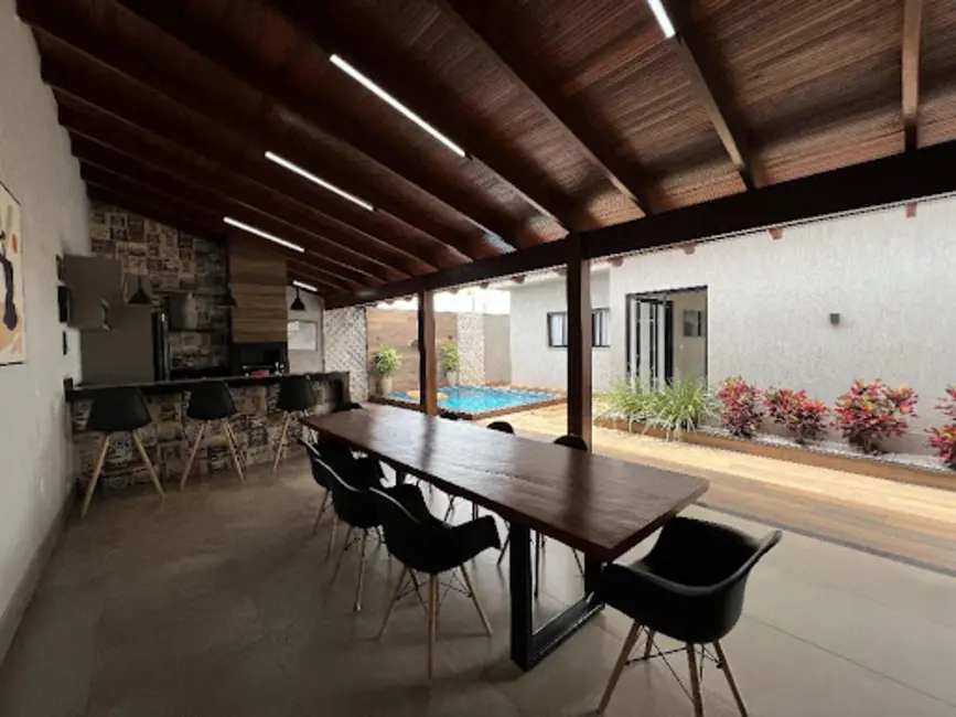 Foto 3 de Casa com 3 quartos à venda, 300m2 em Residencial Rio Jordão, Anapolis - GO