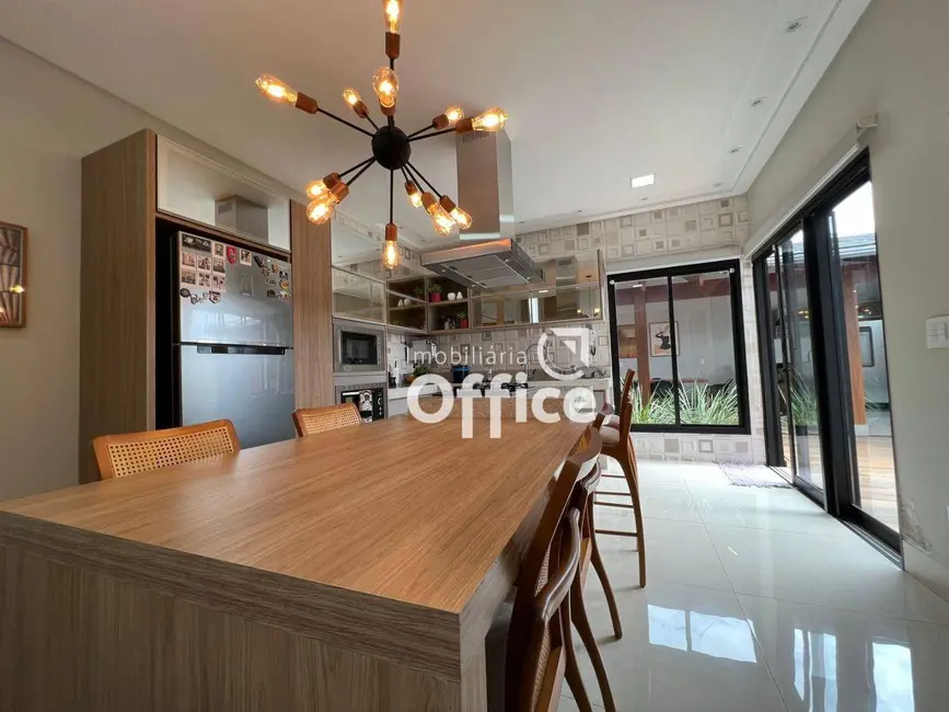 Foto 7 de Casa com 3 quartos à venda, 300m2 em Residencial Rio Jordão, Anapolis - GO