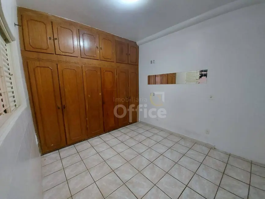 Foto 2 de Kitnet com 1 quarto para alugar, 50m2 em Jundiaí, Anapolis - GO