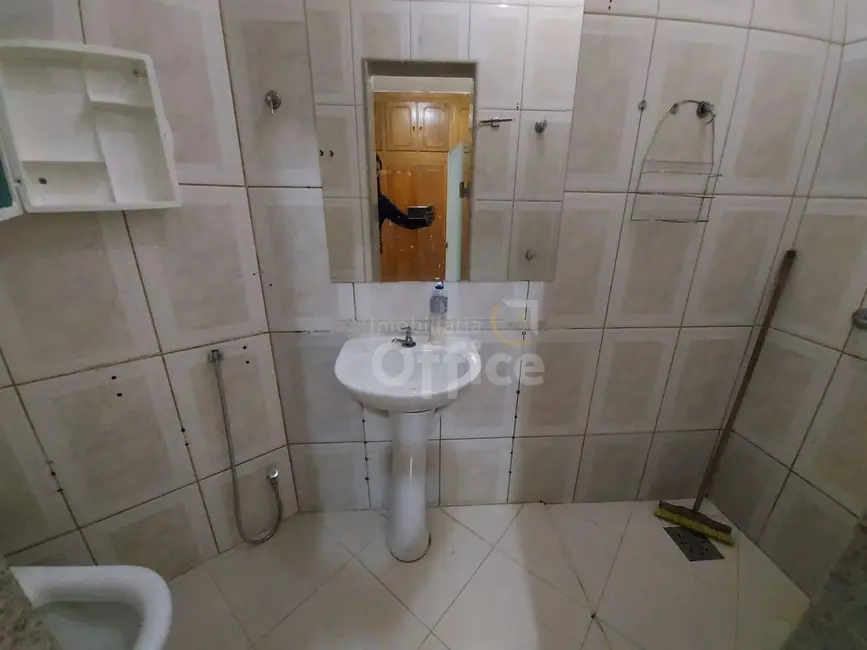 Foto 5 de Kitnet com 1 quarto para alugar, 50m2 em Jundiaí, Anapolis - GO