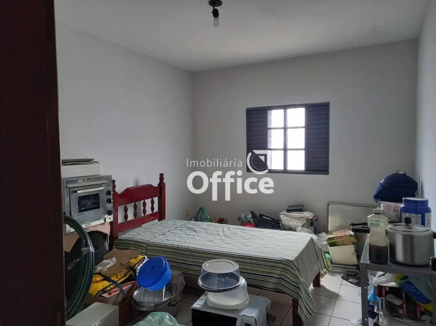 Casa com 3 quartos à venda, 212m2 em Batista, Anapolis - GO - imagem 6 Foto 6 de Casa com 3 quartos à venda, 212m2 em Batista, Anapolis - GO