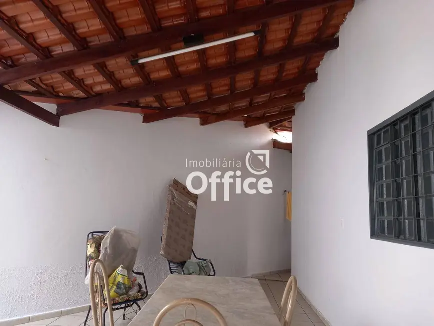 Casa com 3 quartos à venda, 212m2 em Batista, Anapolis - GO - imagem 3 Foto 3 de Casa com 3 quartos à venda, 212m2 em Batista, Anapolis - GO