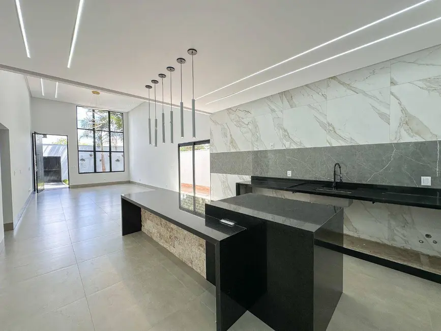 Casa com 3 quartos à venda, 371m2 em Anápolis City, Anapolis - GO - imagem 6 Foto 6 de Casa com 3 quartos à venda, 371m2 em Anápolis City, Anapolis - GO