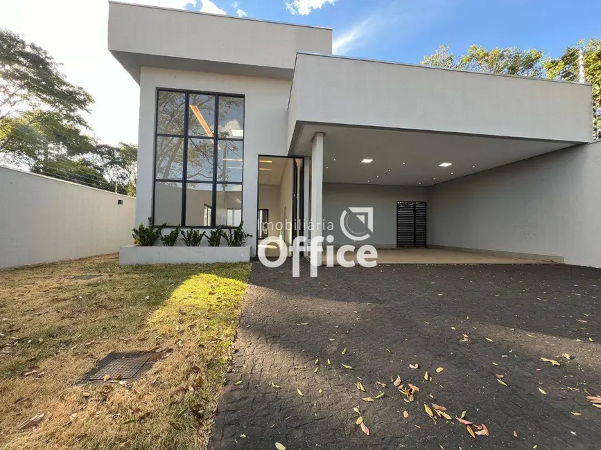Foto 2 de Casa com 3 quartos à venda, 371m2 em Anápolis City, Anapolis - GO