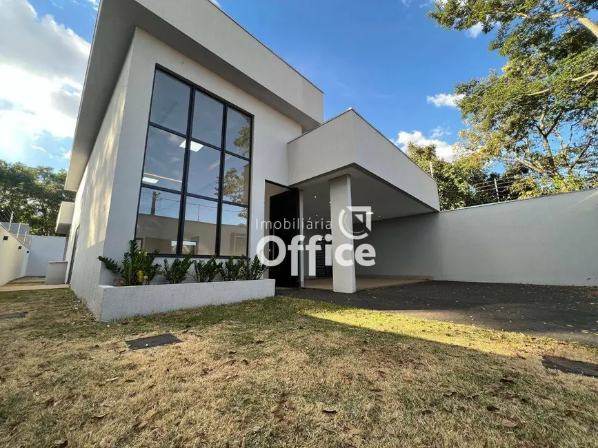 Foto 1 de Casa com 3 quartos à venda, 371m2 em Anápolis City, Anapolis - GO