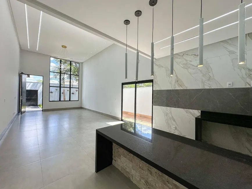 Casa com 3 quartos à venda, 371m2 em Anápolis City, Anapolis - GO - imagem 9 Foto 9 de Casa com 3 quartos à venda, 371m2 em Anápolis City, Anapolis - GO