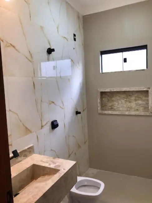 Casa com 3 quartos à venda, 200m2 em Bandeiras, Anapolis - GO - imagem 5 Foto 5 de Casa com 3 quartos à venda, 200m2 em Bandeiras, Anapolis - GO