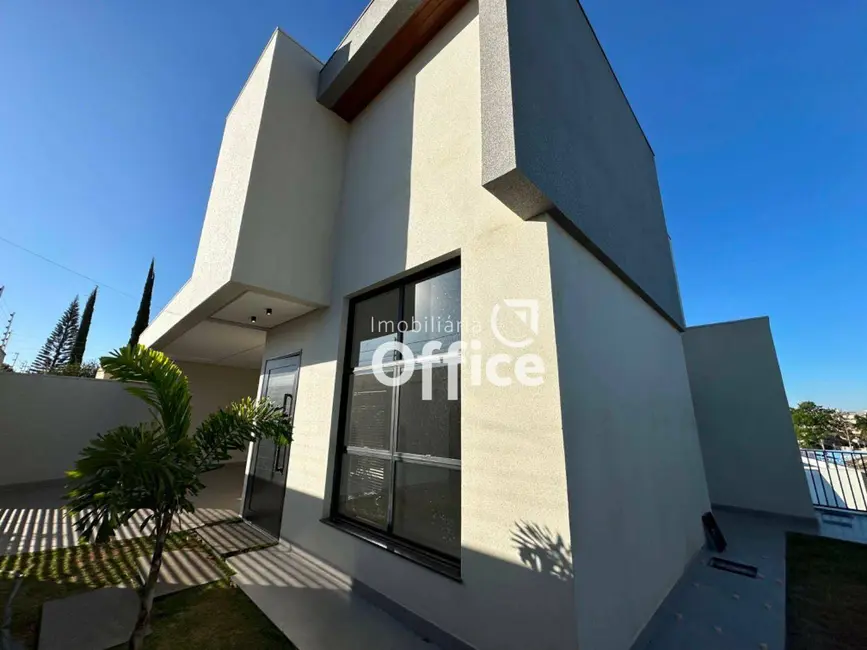 Foto 3 de Casa com 3 quartos à venda, 503m2 em Anápolis City, Anapolis - GO