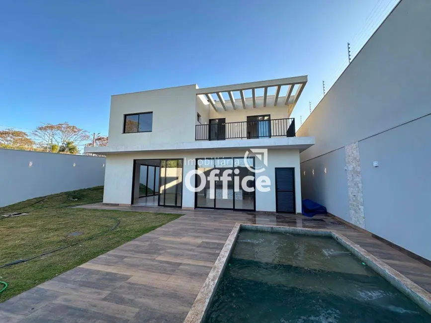 Foto 1 de Casa com 3 quartos à venda, 503m2 em Anápolis City, Anapolis - GO