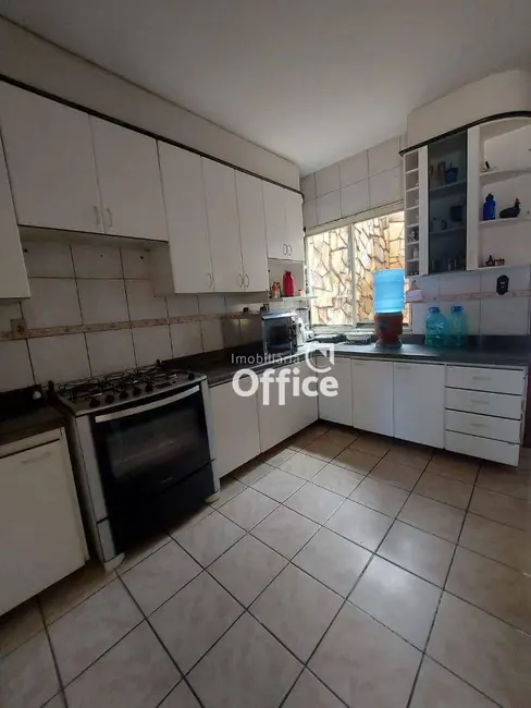 Foto 5 de Casa com 3 quartos à venda, 368m2 em Anapolis - GO