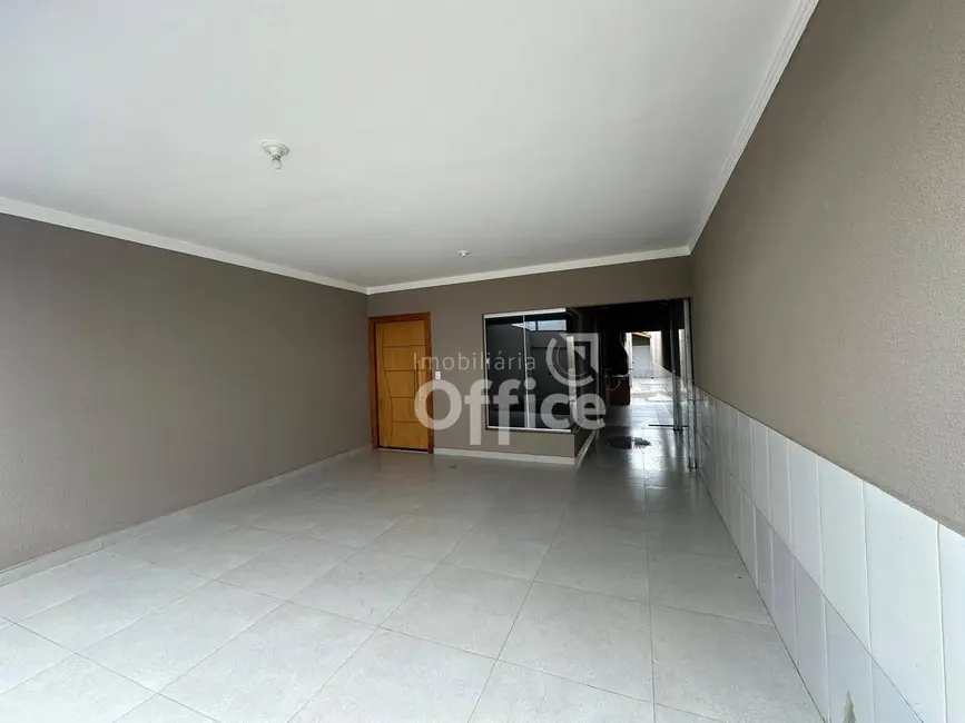 Casa com 3 quartos à venda, 150m2 em Paraíso, Anapolis - GO - imagem 3 Foto 3 de Casa com 3 quartos à venda, 150m2 em Paraíso, Anapolis - GO