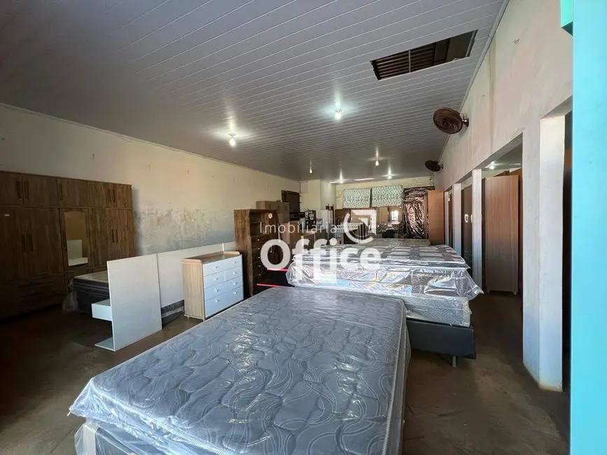 Armazém / Galpão para alugar, 352m2 em Parque Residencial das Flores, Anapolis - GO - imagem 5 Foto 5 de Armazém / Galpão para alugar, 352m2 em Parque Residencial das Flores, Anapolis - GO