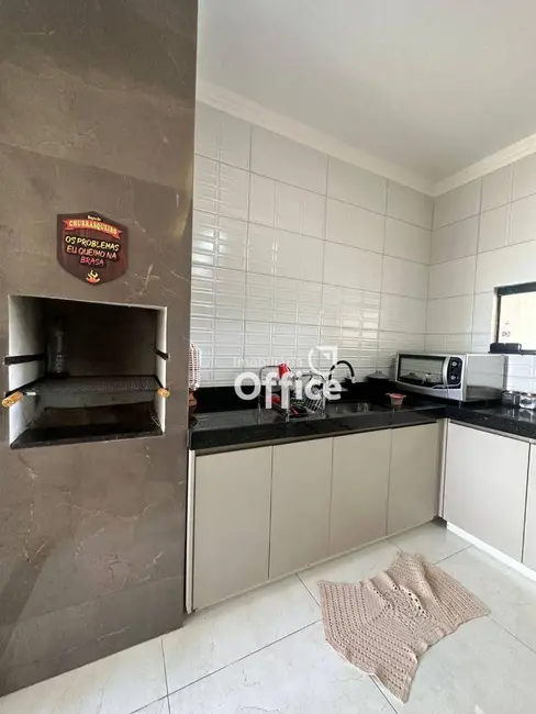 Foto 2 de Casa com 2 quartos à venda, 150m2 em Residencial Ildefonso Limírio, Anapolis - GO