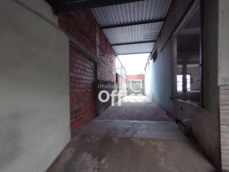 Armazém / Galpão à venda, 360m2 em São João, Anapolis - GO - imagem 7 Foto 7 de Armazém / Galpão à venda, 360m2 em São João, Anapolis - GO