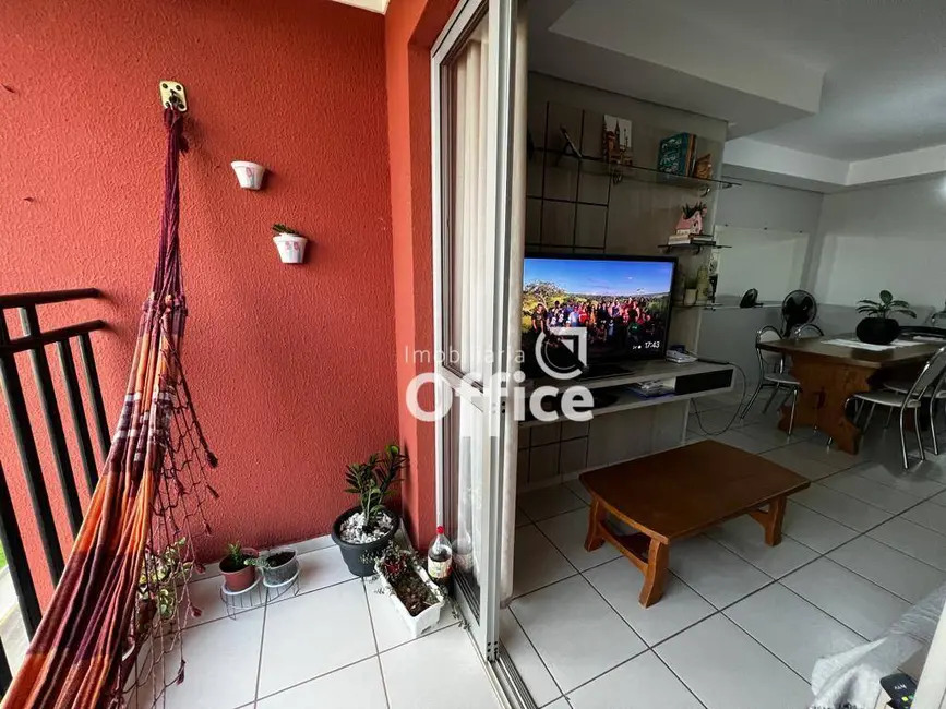 Foto 3 de Apartamento com 3 quartos à venda, 77m2 em Jardim das Américas 2ª Etapa, Anapolis - GO