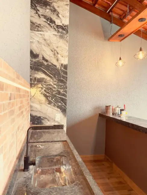 Casa com 3 quartos à venda, 300m2 em Residencial Araguaia, Anapolis - GO - imagem 8 Foto 8 de Casa com 3 quartos à venda, 300m2 em Residencial Araguaia, Anapolis - GO