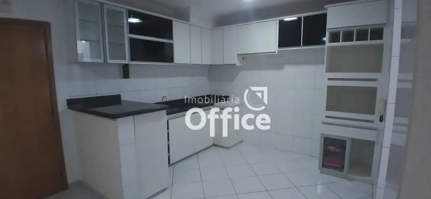 Foto 3 de Apartamento com 3 quartos à venda, 80m2 em Jardim das Américas 1ª Etapa, Anapolis - GO