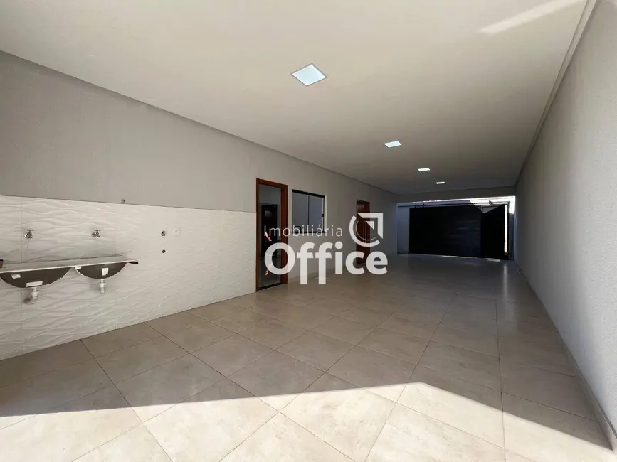 Foto 3 de Casa com 3 quartos à venda, 360m2 em Jardim Flor de Liz, Anapolis - GO