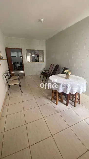 Casa com 2 quartos à venda, 220m2 em Parque Residencial das Flores, Anapolis - GO - imagem 5 Foto 5 de Casa com 2 quartos à venda, 220m2 em Parque Residencial das Flores, Anapolis - GO