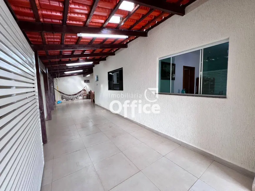 Casa com 3 quartos à venda, 332m2 em Frei Eustáquio, Anapolis - GO - imagem 2 Foto 2 de Casa com 3 quartos à venda, 332m2 em Frei Eustáquio, Anapolis - GO