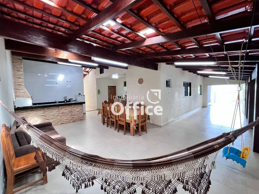 Casa com 3 quartos à venda, 332m2 em Frei Eustáquio, Anapolis - GO - imagem 4 Foto 4 de Casa com 3 quartos à venda, 332m2 em Frei Eustáquio, Anapolis - GO
