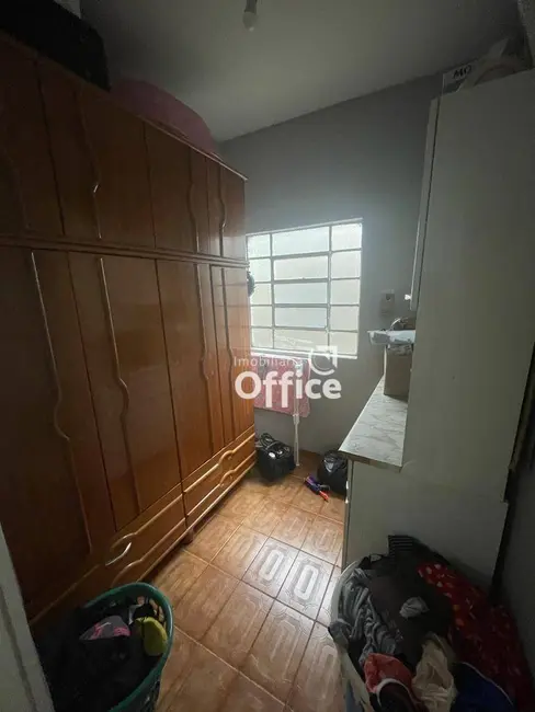 Foto 9 de Casa com 3 quartos à venda, 235m2 em Maracanã, Anapolis - GO