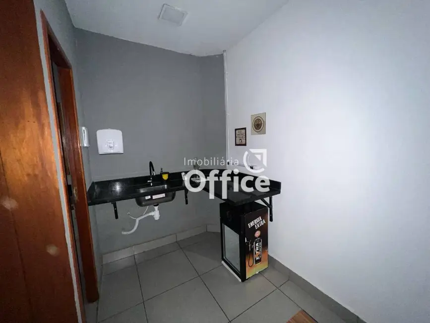 Foto 8 de Armazém / Galpão para alugar, 650m2 em Vila Industrial, Anapolis - GO