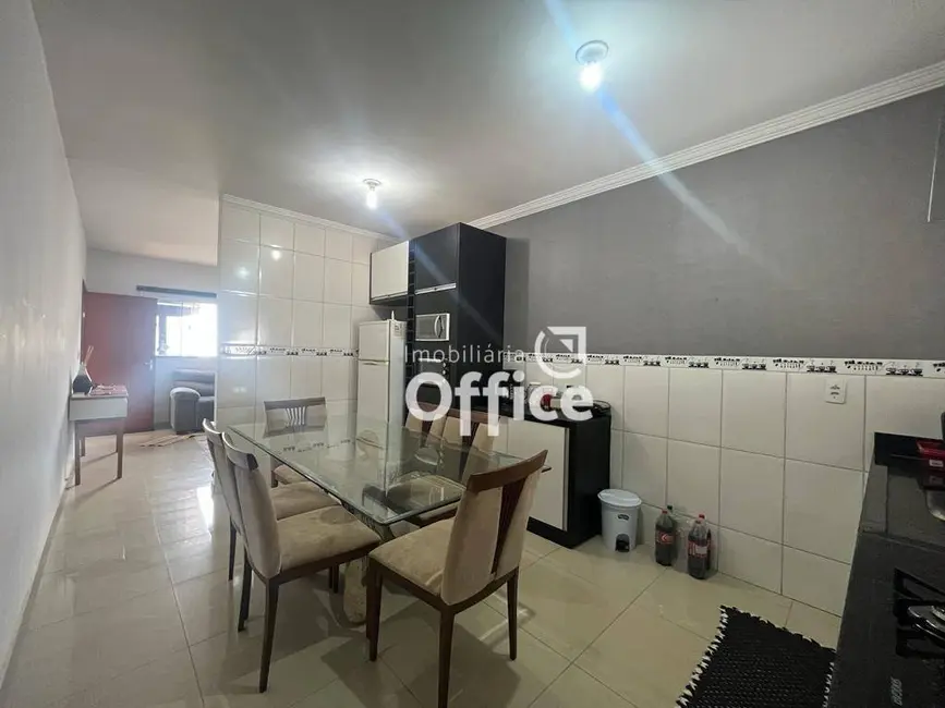 Foto 8 de Casa com 3 quartos à venda, 200m2 em Residencial Flamboyant, Anapolis - GO