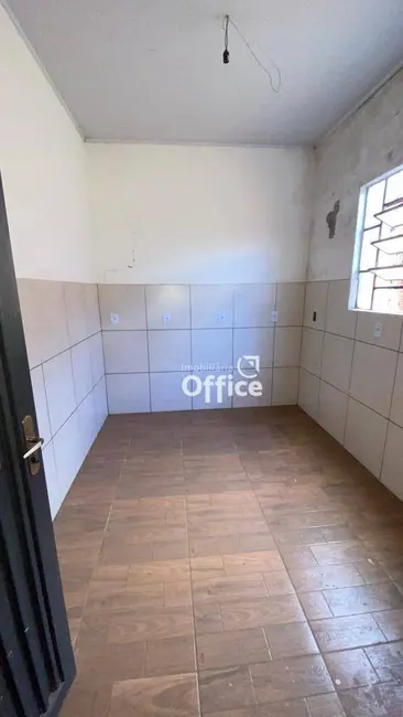 Casa com 4 quartos à venda, 300m2 em Nova Vila Jaiara, Anapolis - GO - imagem 9 Foto 9 de Casa com 4 quartos à venda, 300m2 em Nova Vila Jaiara, Anapolis - GO
