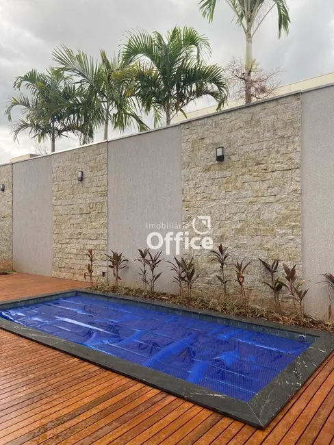 Foto 3 de Casa de Condomínio com 4 quartos à venda, 420m2 em Setor Bougainville, Anapolis - GO