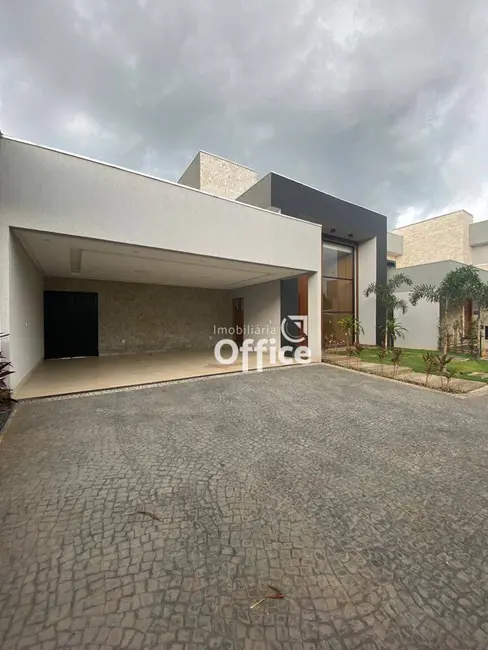 Foto 4 de Casa de Condomínio com 4 quartos à venda, 420m2 em Setor Bougainville, Anapolis - GO