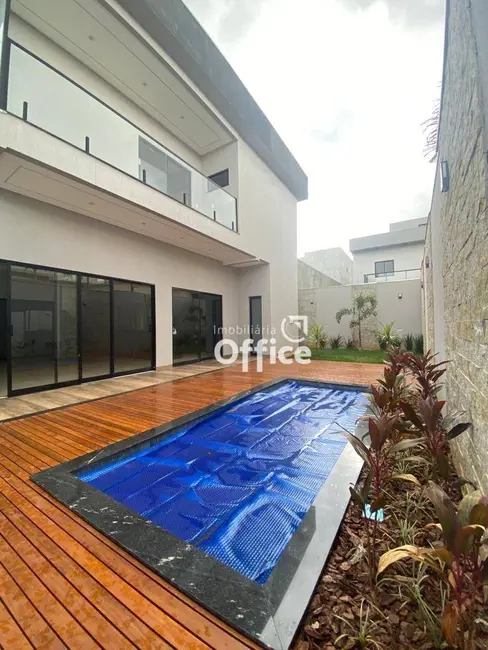 Foto 2 de Casa de Condomínio com 4 quartos à venda, 420m2 em Setor Bougainville, Anapolis - GO