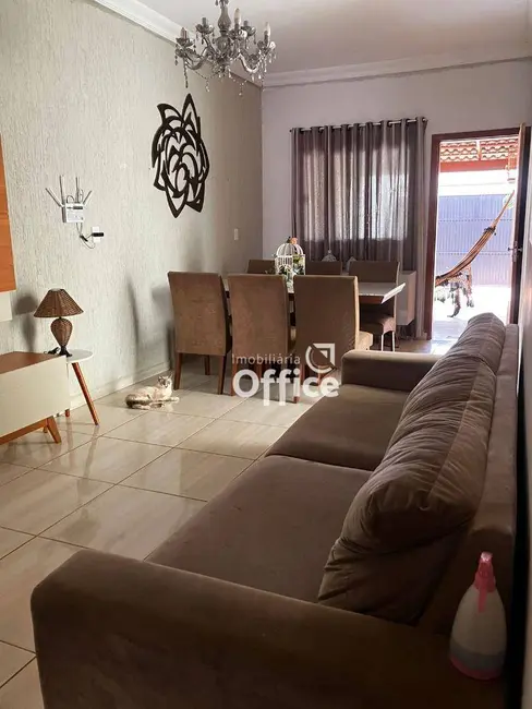 Foto 1 de Casa com 3 quartos à venda, 150m2 em Residencial Flor do Cerrado, Anapolis - GO