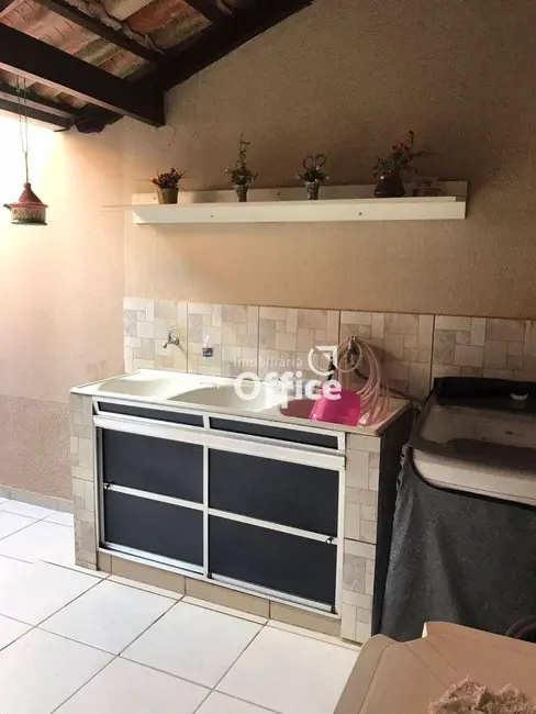 Casa com 3 quartos à venda, 207m2 em Batista, Anapolis - GO - imagem 6 Foto 6 de Casa com 3 quartos à venda, 207m2 em Batista, Anapolis - GO