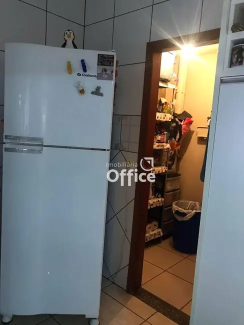 Casa com 3 quartos à venda, 207m2 em Batista, Anapolis - GO - imagem 2 Foto 2 de Casa com 3 quartos à venda, 207m2 em Batista, Anapolis - GO